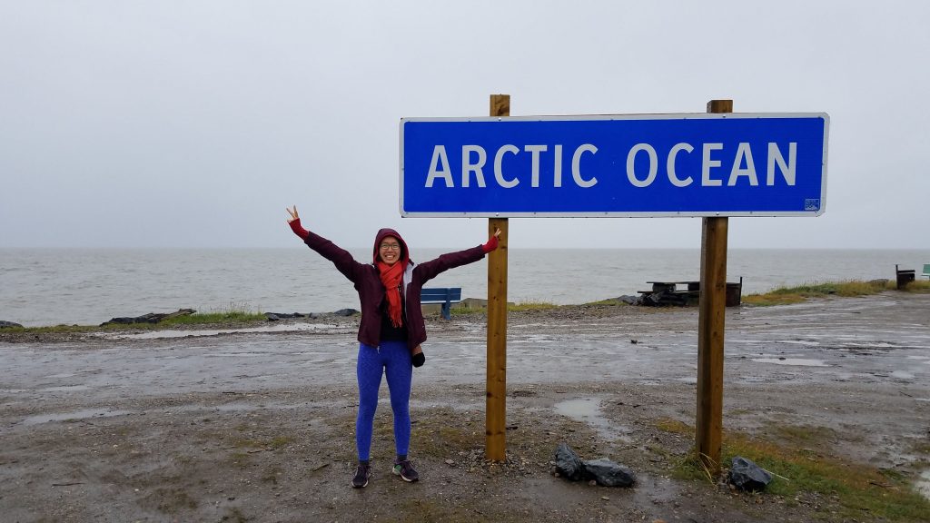 Super Mei Travel Hitchhiking to the Arctic Ocean with Evan 加拿大搭便車到北極海