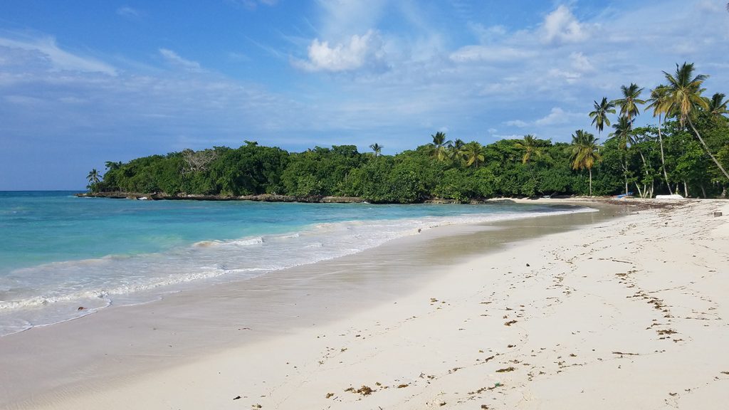 Playa La Playita in samana peninsula dominican republic 多明尼加共和國山美納半島百夷答海灘