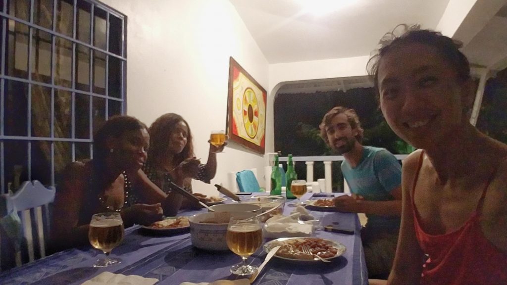 在多明尼加和房東一起吃晚餐Dominican Republic Las Terrenas Eating with locals landlords